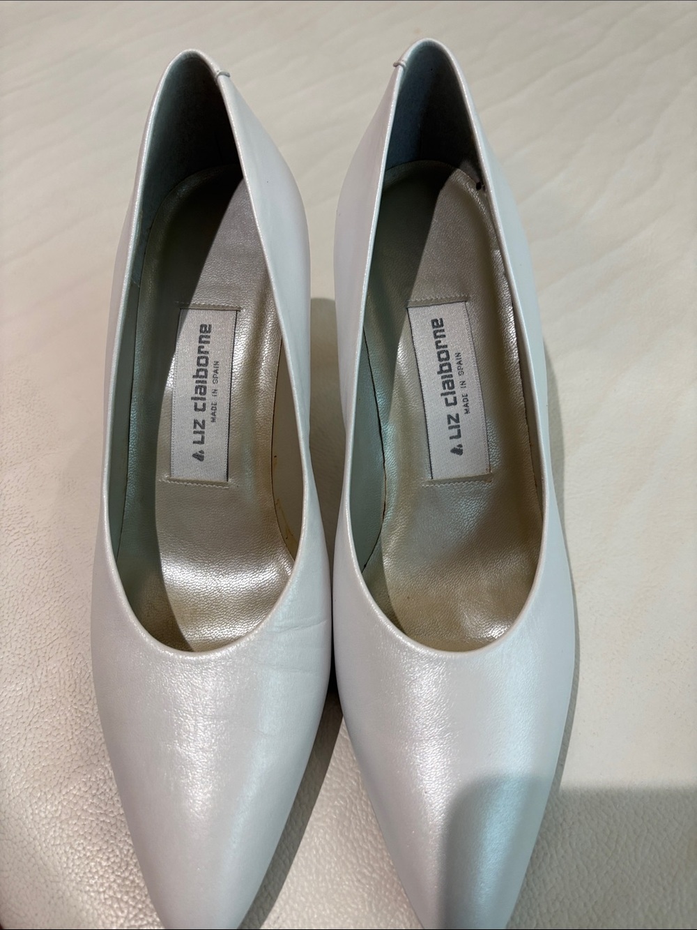 Liz Claiborne Pearl White Pointed-Toe Leather Pumps